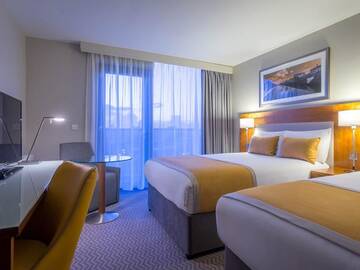 Фото номера Двухместный номер с 1 кроватью Отель Maldron Hotel Tallaght г. Талла 4