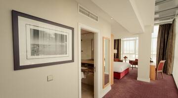 Фото номера Двухместный номер с 1 кроватью Отель Tallaght Cross Hotel г. Талла 11