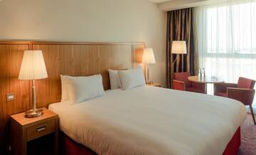 Фото номера Двухместный номер с 1 кроватью Отель Tallaght Cross Hotel г. Талла 5